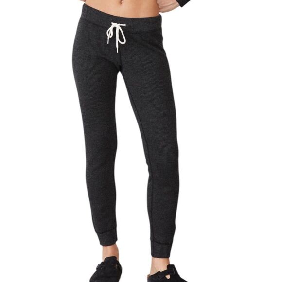 Monrow Cozy Thermal Cuff Sweat in Black - Picture 1 of 11